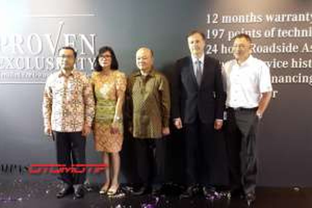 Mercedes-Benz Indonesia meresmikan diler mobkas ketiga di Kuningan, Jakarta. 