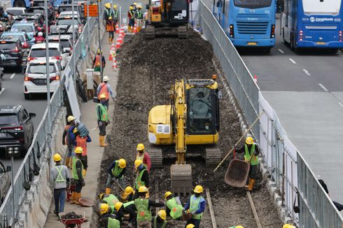 Tiga Halte Transjakarta Terimbas Proyek MRT Mangga Besar-Harmoni, Di Mana Halte Sementaranya?