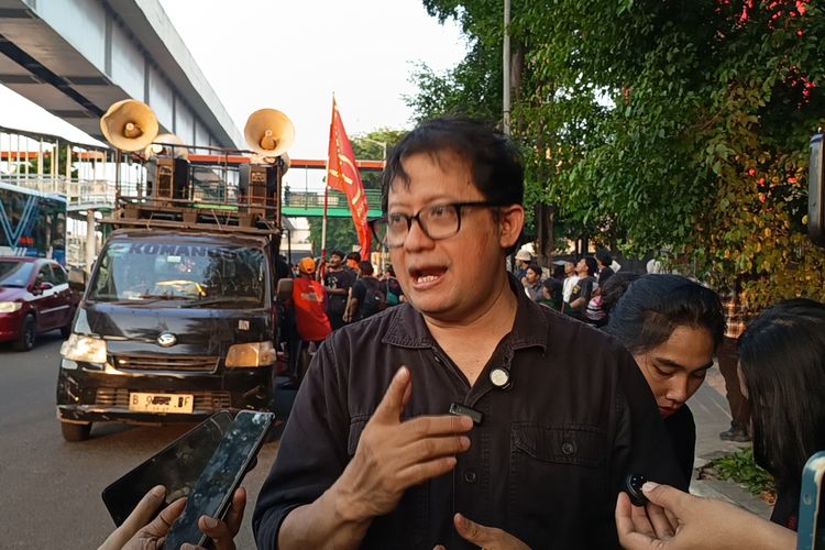 Dosen UNJ Ubedilah Badrun Turun Aksi: Banyak Akademisi Gelisah, tapi Masih Takut