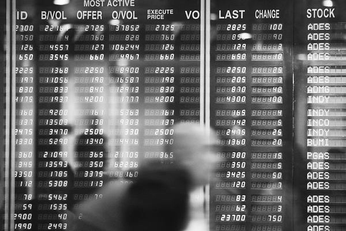 Saham seperti yang diperdagangkan di bursa menjadi salah satu cara berinvestasi.