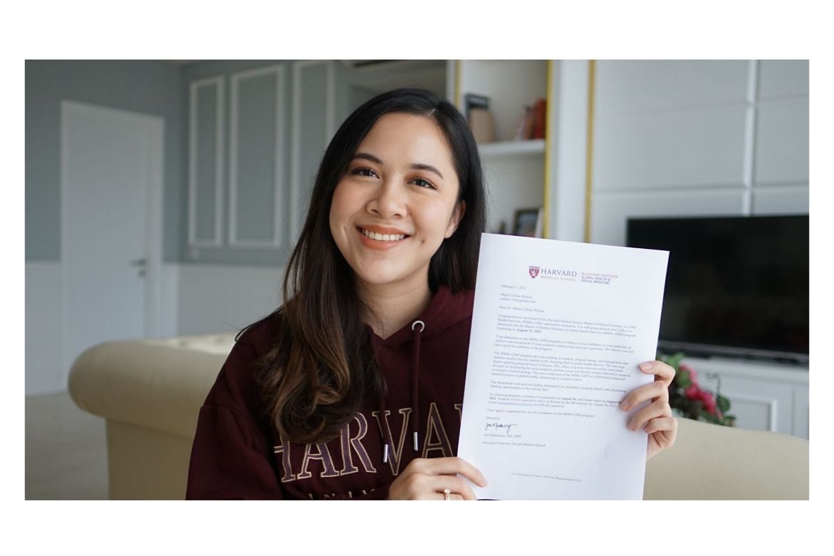 Maria Celline Wijaya yang lolos kuliah S2 di Harvard dan jadi lulusan Sarjana Kedokteran Unair di usia 19 tahun. 