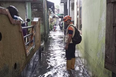 Hujan Deras, Rumah dan Parkiran Mal di Malang Terendam Banjir