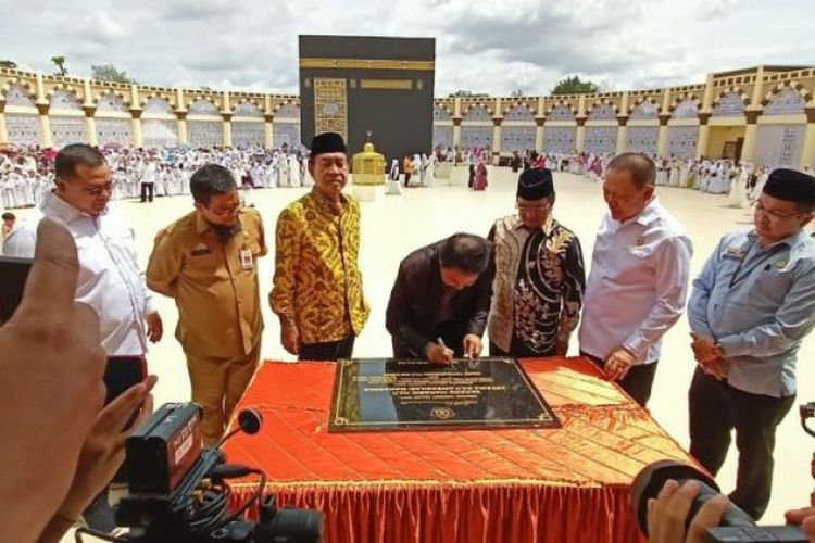 Peresmian fasilitas manasik haji di Asrama Haji Sudiang pada Selasa, 28 Februari 2023.
