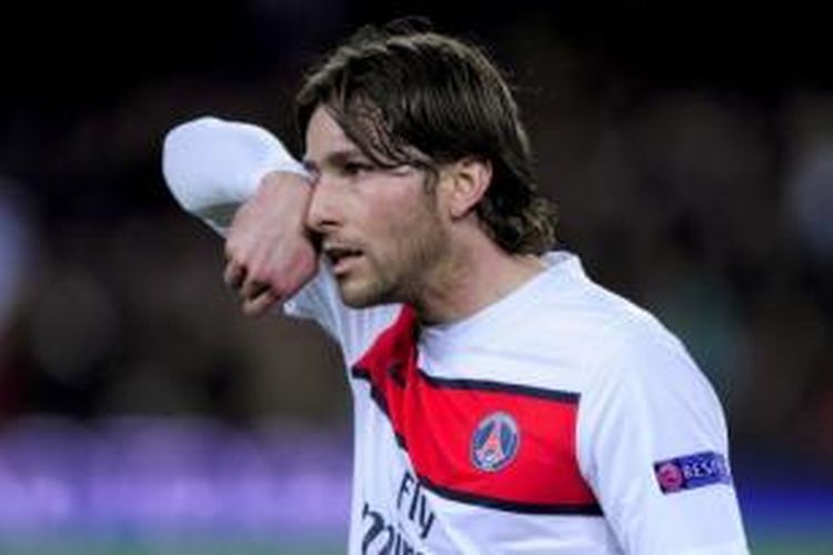 Bek Paris Saint-Germain, Maxwell. 