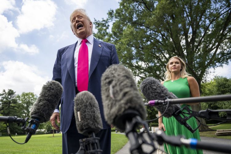 Belum Sempat Berlaku, Sanksi Baru terhadap Rusia Ditangguhkan Trump