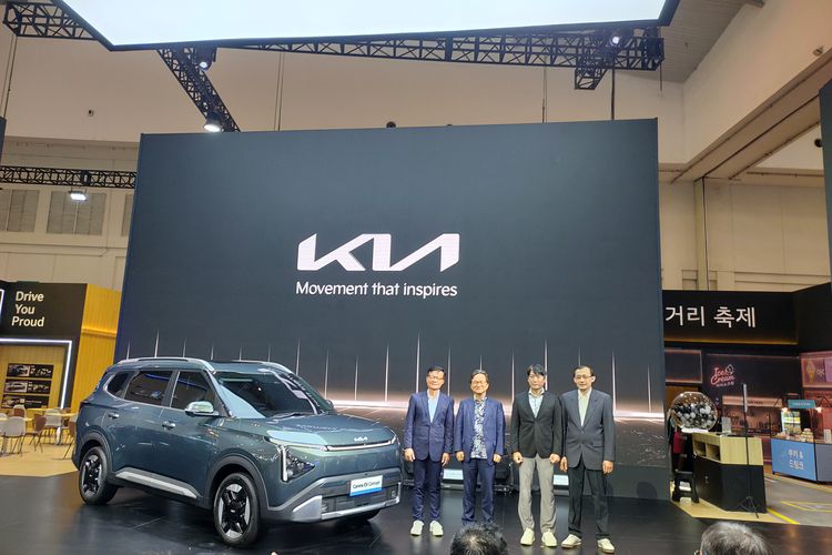 Kia Carens EV: MPV Listrik Keluarga Rilis November, Harga Terjangkau