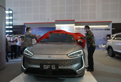 Lebih Dekat dengan Seres SF5, Mobil Listrik Baru DFSK