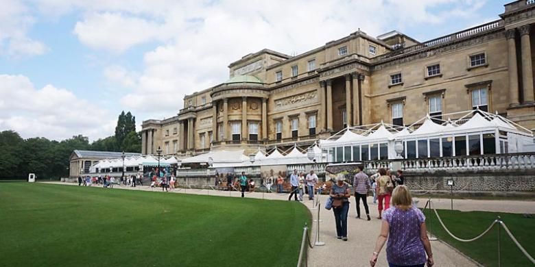 Istana Buckingham di London, Inggris.