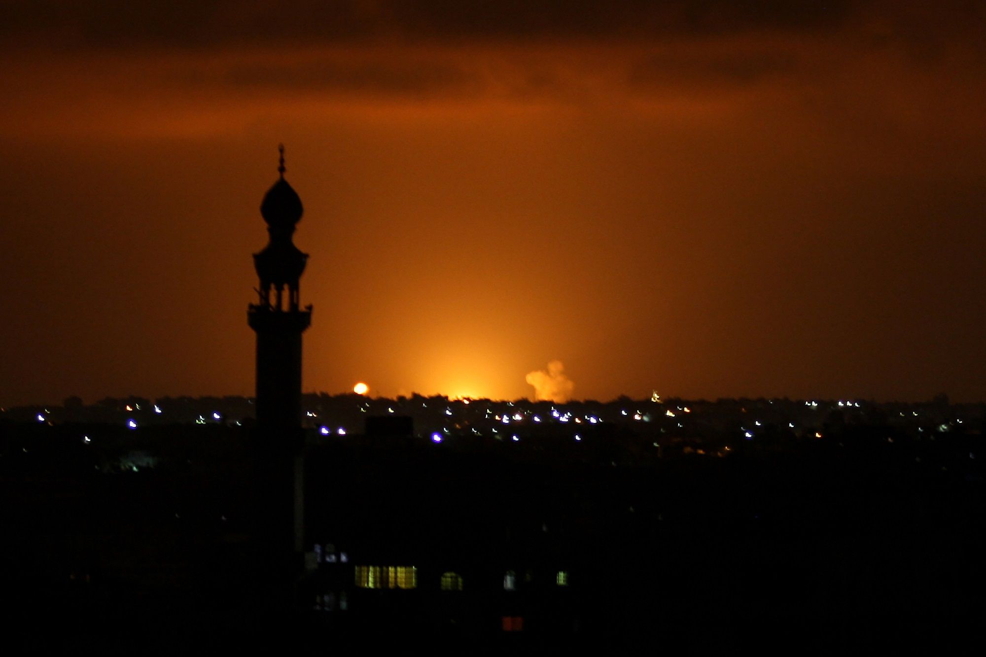 Diserang Roket dari Gaza, Israel Balas Tembaki Pos-pos Hamas