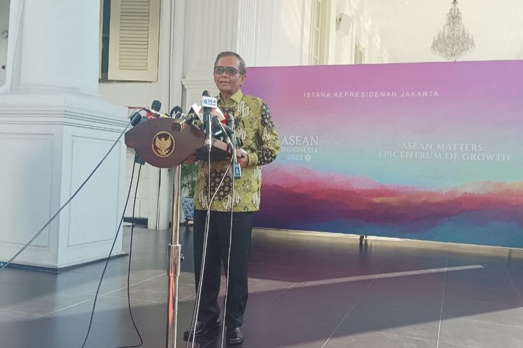 Menko Polhukam Mahfud MD di Kompleks Istana Kepresidenan, Jakarta, Jumat (9/6/2023).