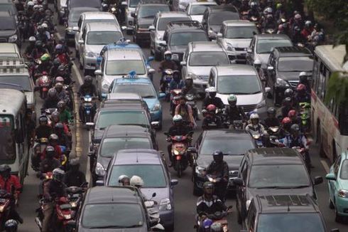 Motor Wajib Kena Ganjil Genap Demi Tekan Polusi Jakarta