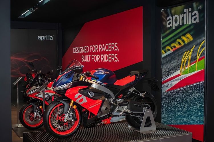 Aprilia, salah satu brand yang dihadirkan Motoplex Smart, Surabaya.