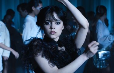 Aktris Jenna Ortega sebagai Wednesday Addams dalam serial Wednesday