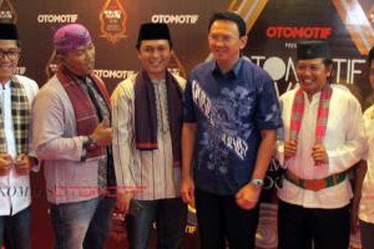 Ahok bersama anggota redaksi Tabloid Otomotif di Otomotif Awards 2014.