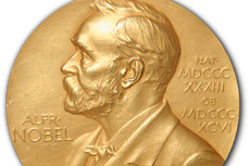 Pertimbangan Politis Anugerah Nobel