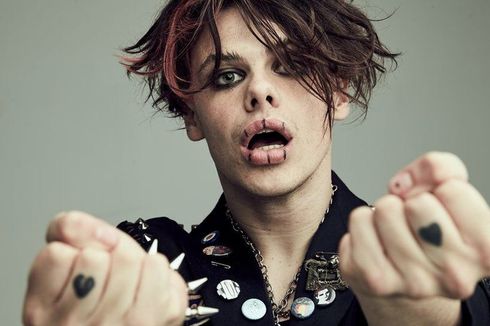 Lirik dan Chord Lagu weird! - YUNGBLUD