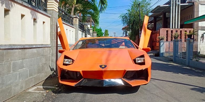 Lamborghini replika buatan petani di Aceh