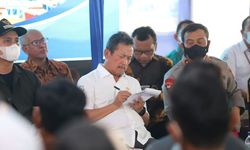 Menteri Kelautan dan Perikanan Minta Stok BBM untuk Nelayan Tetap Aman