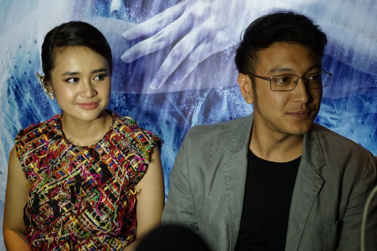 Artis peran Michelle Ziudith dan Dimas Anggara dalam gala premiere film London Love Story 3 di Plaza Senayan, Jakarta Pusat, Kamis (25/1/2018).