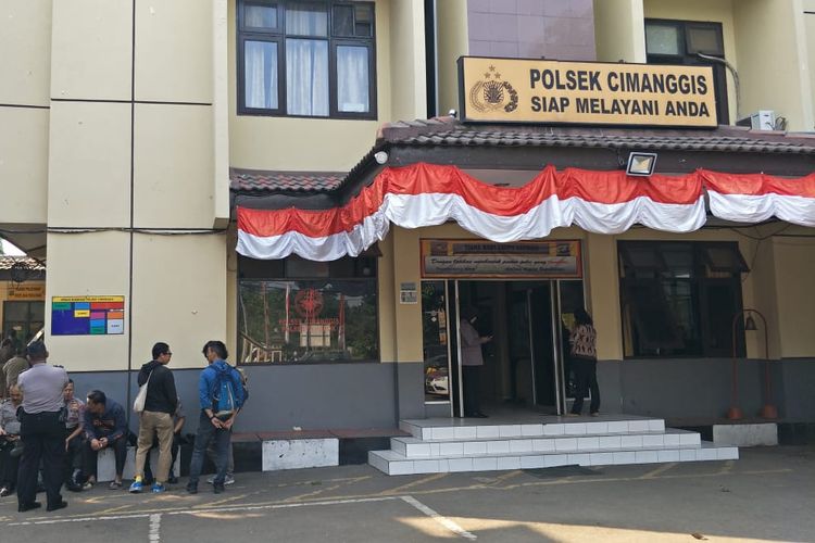 Suasana di Polsek Cimanggis setelah penembakan polisi oleh rekannya pada Jumat (26/7/2019).