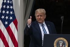 Trump Teken Stimulus Covid-19, Rakyat AS Dapat BLT Rp 8,4 Juta