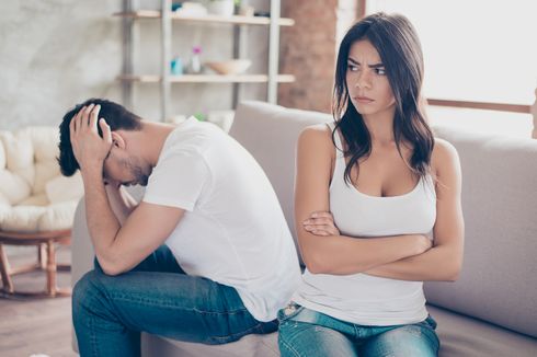 10 Tanda Terjebak dalam Pernikahan yang Tak Bahagia