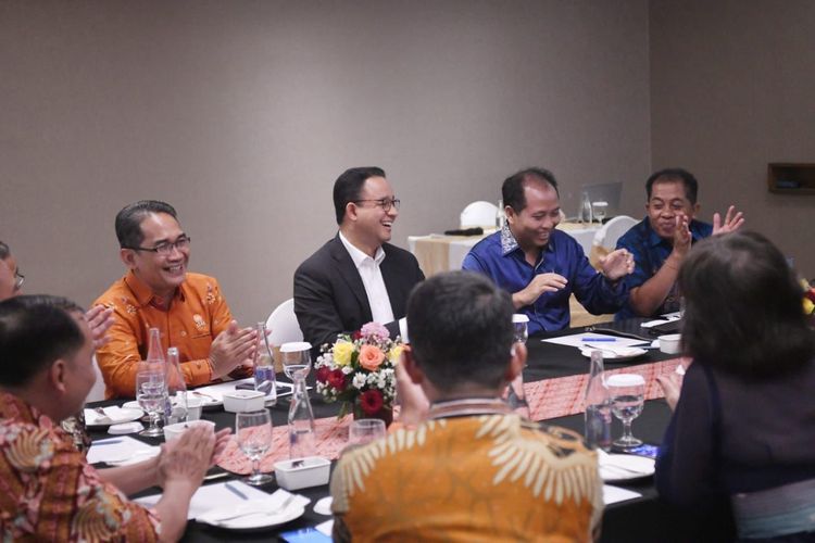Eks Gubernur DKI Jakarta Anies Baswedan bertemu dengan elite Partai Nasdem, Demokrat, dan PKS di Nusa Dua Bali, Minggu (13/11/2022). 