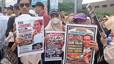 Safari Politik Jokowi ke Lampung Diwarnai Aksi Demo
