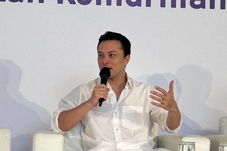 Cara Nicholas Saputra Jaga Kesehatan Mental dan Tubuh, Puasa Gadget