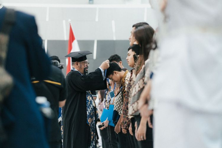 UMN menggelar Sidang Terbuka Senat Penerimaan Mahasiswa Baru dan Kuliah Perdana menyambut Mahasiswa Baru UMN 2023 pada Jumat (25/08/2023).