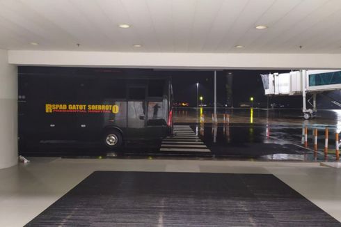 Bandara Kertajati Diguyur Hujan, 5 Bus RSPAD Bersiap Bawa ABK Diamond Princess