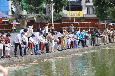 Hari Air Sedunia, Empat Ton Cairan Eco Enzyme Dituang ke Danau Sunter