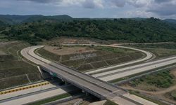 ADHI dan Presiden Jokowi Resmikan Empat Ruas Tol Sigli-Banda Aceh, Dorong Infrastruktur Berkelanjutan di Barat Indonesia