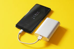 Liburan ke Singapura? Catat Batas Power Bank di Pesawat Mulai 15 April 2026