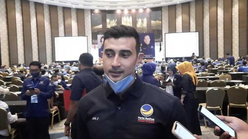 Giliran Pesinetron Ali Syakieb Diusung Gerindra Jadi Wakil Bupati