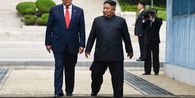 Sambil Puji Kim Jong Un, Trump Kurangi Latihan Militer Bersama Korsel