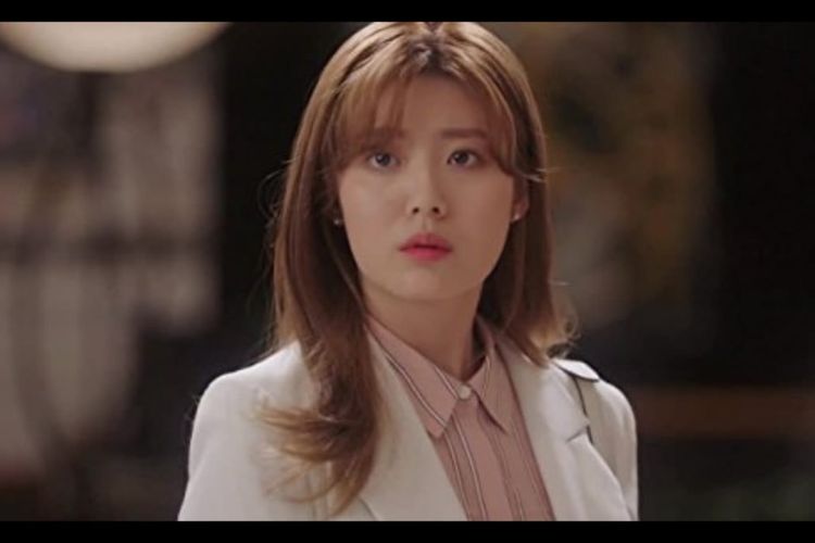 Nam Ji Hyun dalam drama Suspicious Partner (2017)