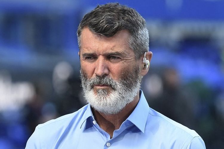 Roy Keane saat bekerja sebagai pengamat laga Liga Inggris 2022-2023 antara Everton vs Bournemouth di Goodison Park, 28 Mei 2023. Terkini, Roy Keane diduga menjadi korban serangan fan dalam laga Liga Inggris 2023-2024 antara Arsenal vs Man United di Stadion Emirates, Minggu (3/9/2023). (Photo by PETER POWELL / AFP)