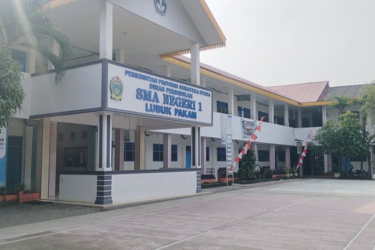 Puluhan Siswa SMA Negeri 1 Lubuk Pakam Kompak Mengeluh Sakit Perut, Kepala Sekolah Panggil SPPG