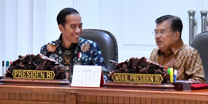 Presiden Joko Widodo dan Wakil Presiden Jusuf Kalla di Kantor Presiden, Senin (5/2/2018).