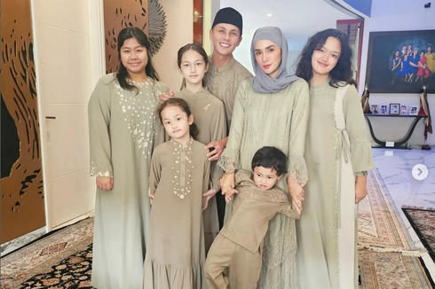 7 Artis Kenakan Pakaian Berwarna Hijau Sage, Iqbaal Ramadhan hingga Maudy Ayunda 