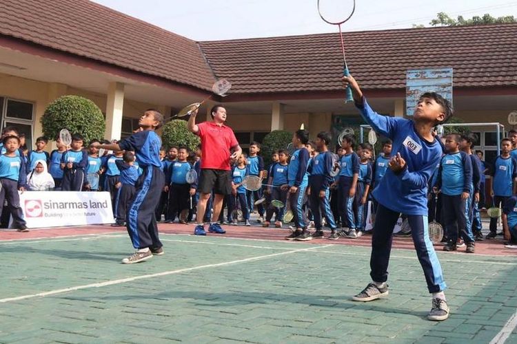 Sinar Mas Land (SML) bekerja sama dengan Candra Wijaya International Badminton Center (CWIBC) gelar pencarian bibit bulutangkis usia 8-11 tahun mulai 16 Oktober 2019 sampai dengan 16 November 2019 bertajuk SML Mencari Juara 2019.
