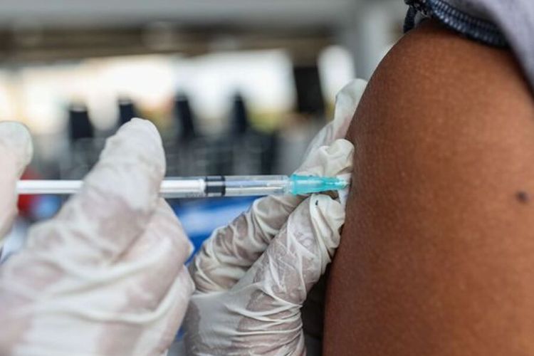 Ilustrasi vaksinasi Covid-19.