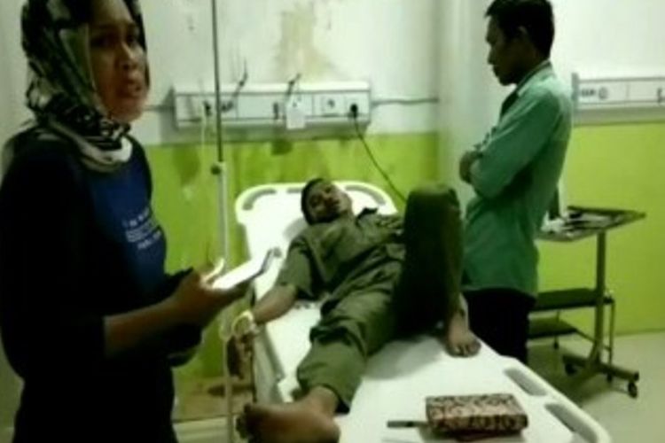 Akibat terlibat bentrokan fisik dalam perebutan lahan di Mamuju Utara, Sulawesi Barat, 4 orang terluka, satu di antaranya dilarikan ke rumah sakit. 