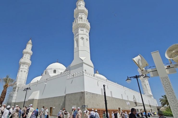 Masjid Quba Ramai Didatangi Jemaah pada Awal Musim Haji