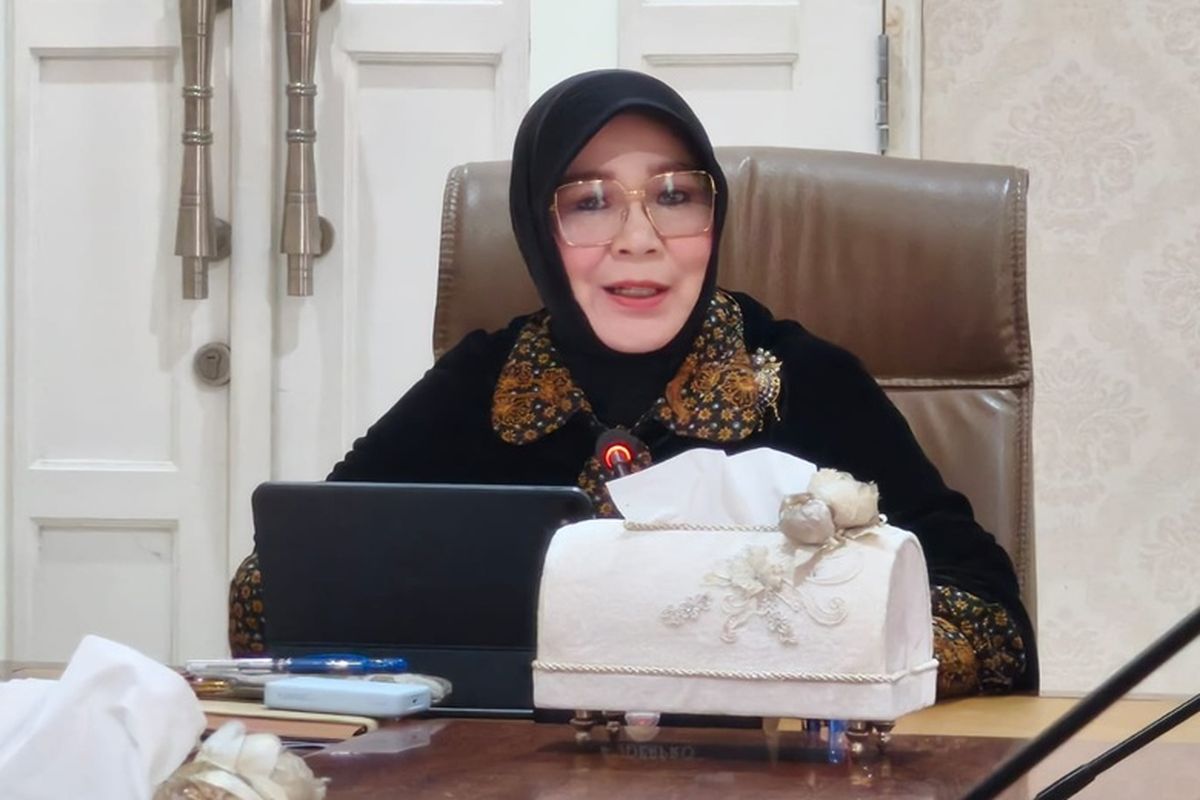 Wali Kota Banda Aceh Illiza Sa?aduddin Djamal saat berbincang dengan Kompas.com di Pendopo Wali Kota Banda Aceh, Rabu (25/2/2026). 