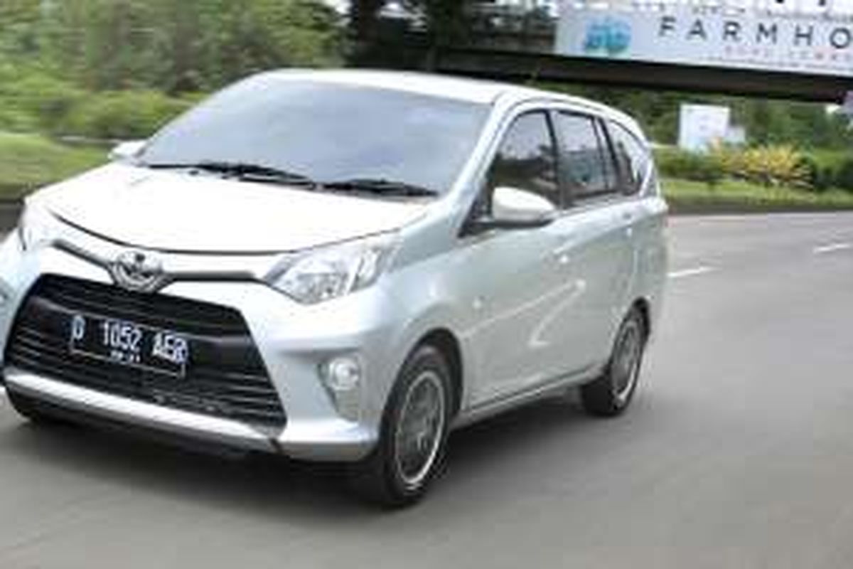 Toyota Calya membuktikan diri sebagai model terlaris di Indonesia pada bulan perdana dipasarkan.