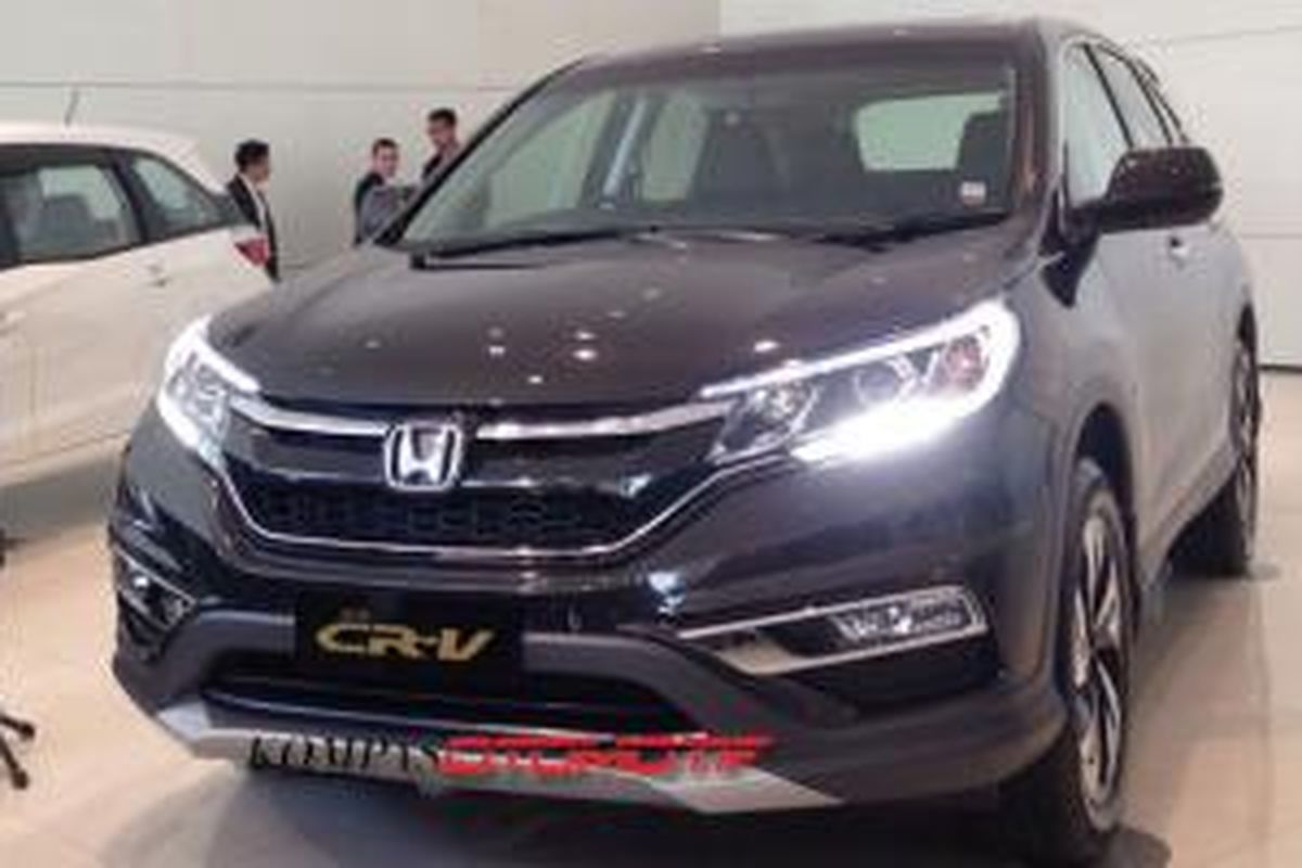 Honda Prospect Motor (HPM) luncurkan New Honda CR-V 2.4 L Prestige.