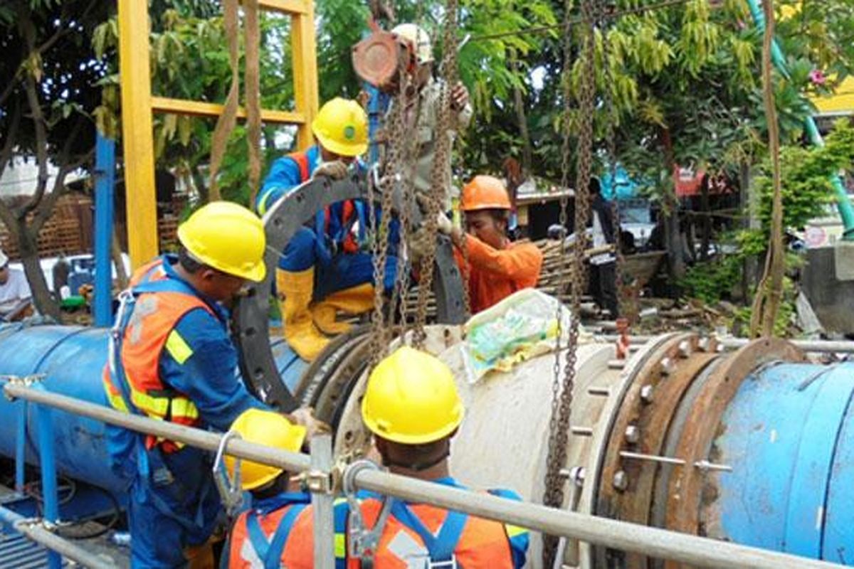 PDAM adalah salah satu perusahaan milik pemerintah daerah atau Pemda. Biasanya, perusahaan daerah air minum PDAM berbentuk badan hukum Perumda. Jadi sudah tahu kan PDAM milik siapa?