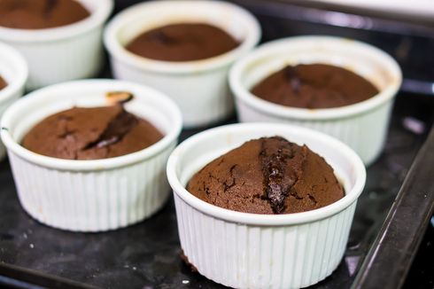 Resep Chocolate Souffle ala Rumahan, Ide Dessert Valentine untuk 2 Orang